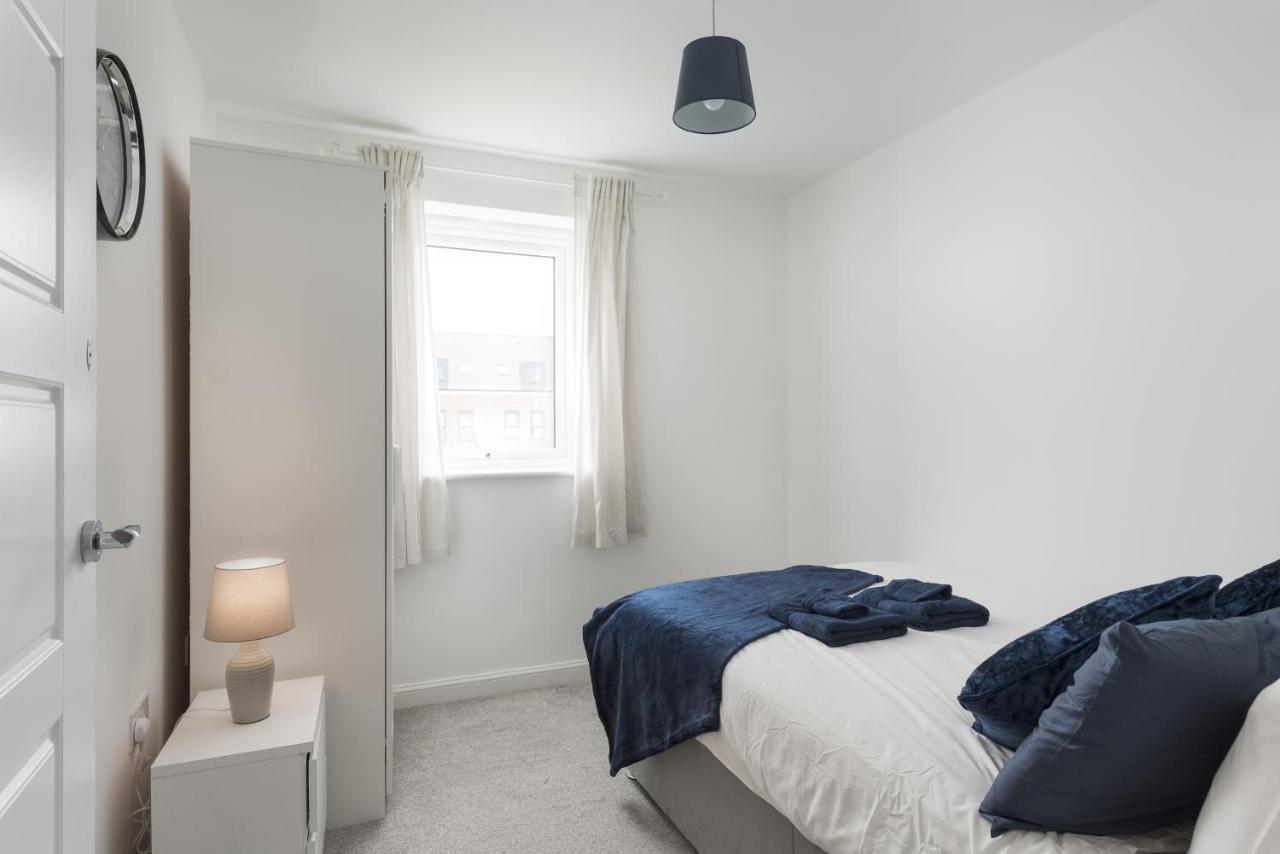 Two Bedroom Apartment - Milton Keynes By Aryas Properties Broughton  Exterior foto