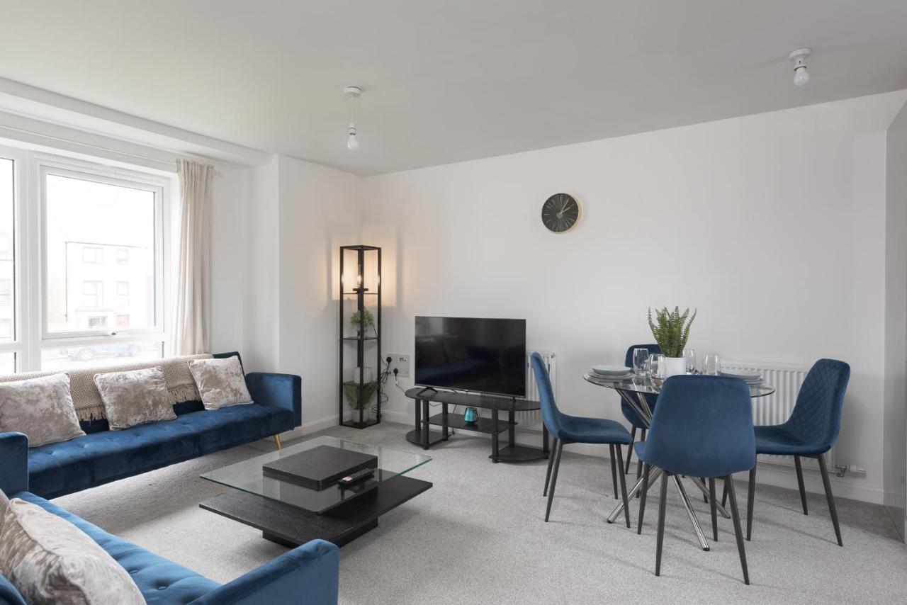 Two Bedroom Apartment - Milton Keynes By Aryas Properties Broughton  Exterior foto